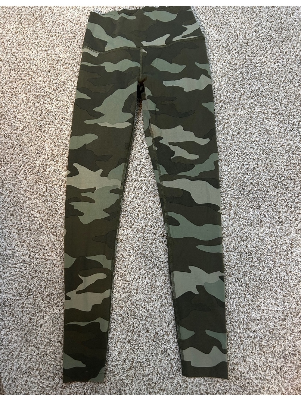 Victorias Secret Pink Camo Leggings